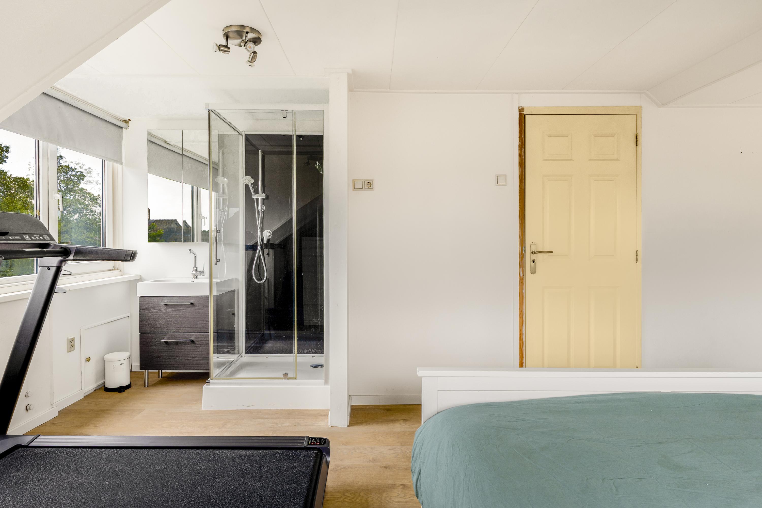 Kerkstraat 43 , 2153 BD Nieuw-vennep 35